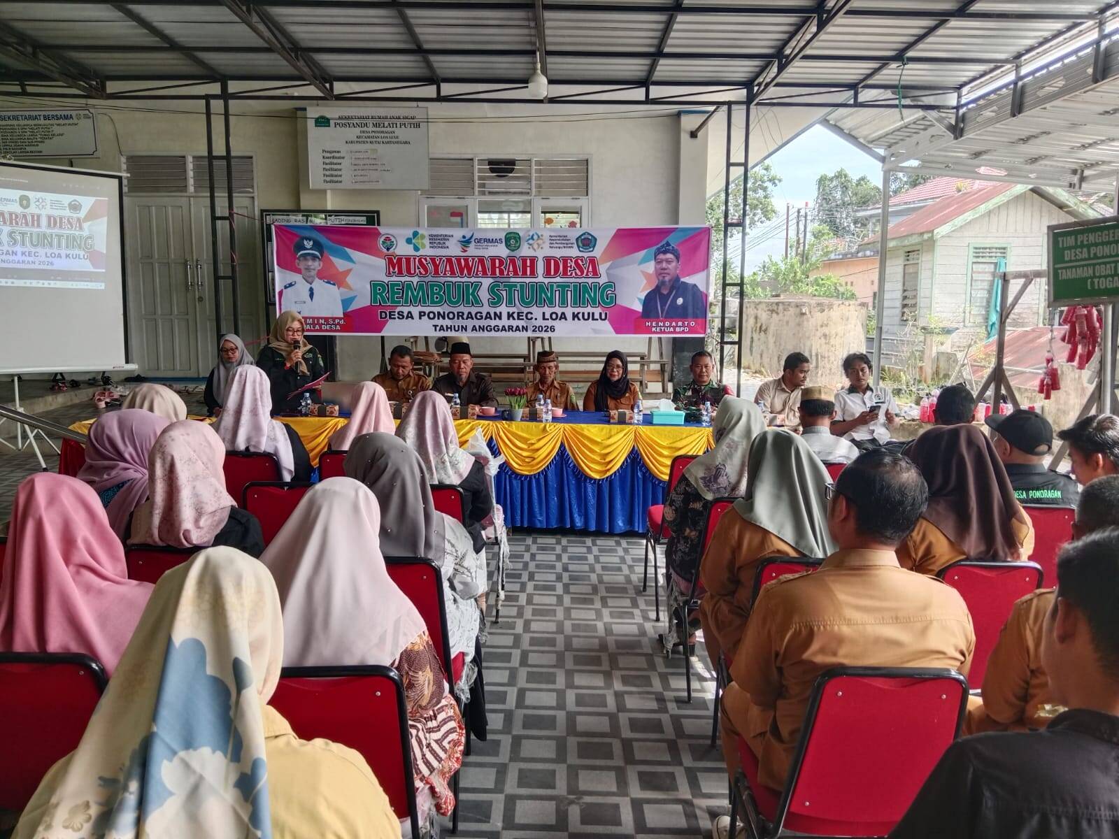 Babinsa Dampingi Kegiatan Musyawarah Desa dalam Program Rembuk Stunting Babinsa Dampingi Kegiatan Musyawarah Desa dalam Program Rembuk Stunting