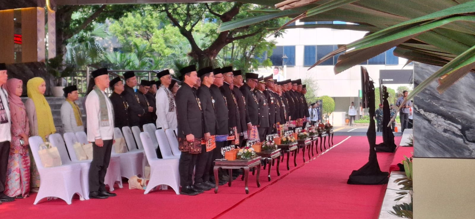 Ribuan Aparatur Padati Balai Kota Jakarta, Upacara Hari Lahir Pancasila Berlangsung Khidmat dan Tertib Ribuan Aparatur Padati Balai Kota Jakarta, Upacara Hari Lahir Pancasila Berlangsung Khidmat dan Tertib