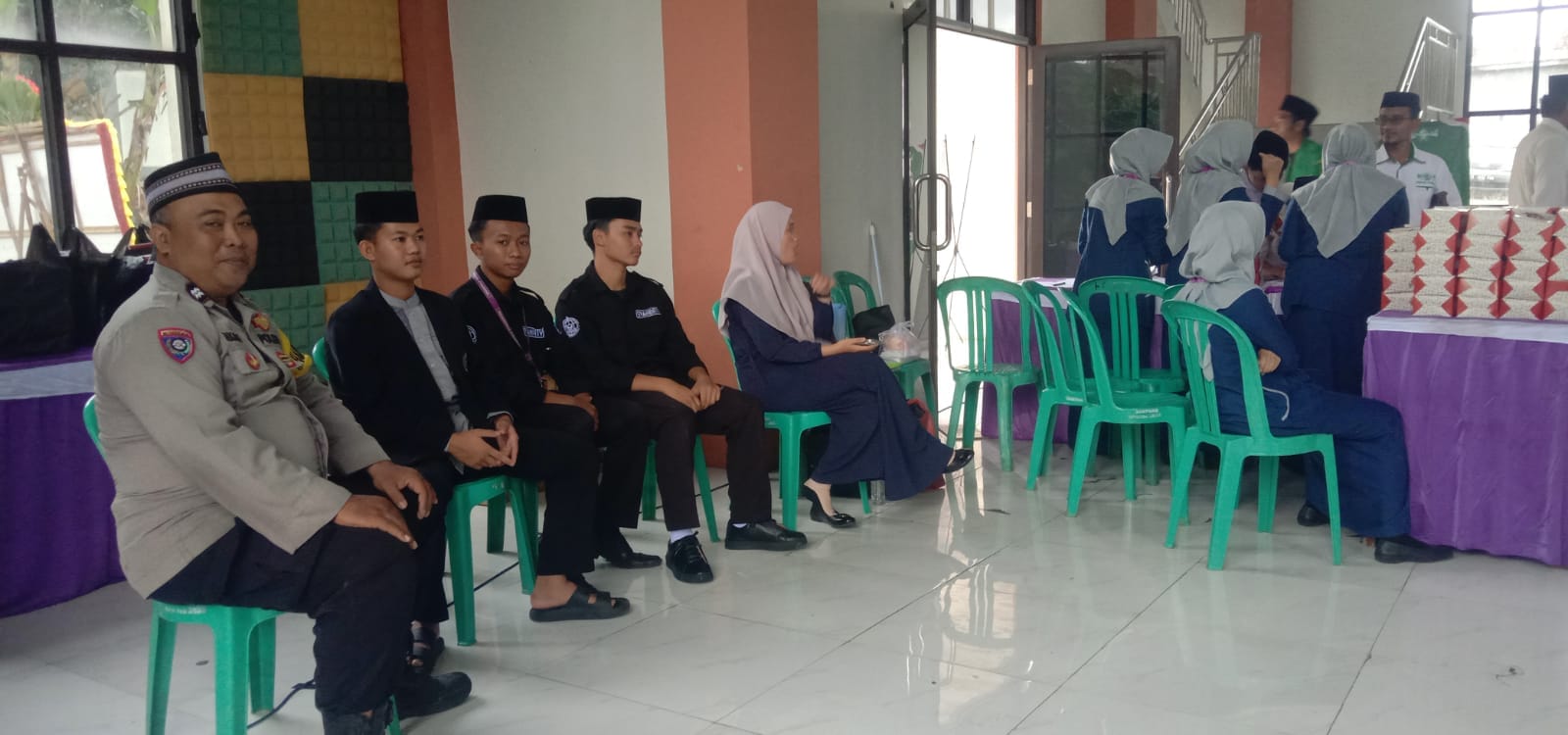 Bhabinkamtibmas Pasir Gadung Aktifkan Satkamling, Ajak Warga Tingkatkan Kewaspadaan Lingkungan