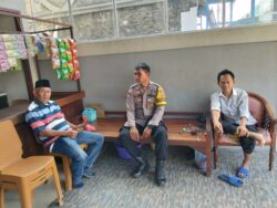 Bhabinkamtibmas Sukamulya Sambangi Ketua RT dan Warga, Perkuat Sinergitas Jaga Kamtibmas
