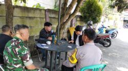Program Poliran, Bhabinkamtibmas dan Babinsa Sukamulya Dorong Warga Tetap Produktif dan Jaga Kamtibmas