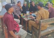 Bhabinkamtibmas Desa Cikupa Sambangi Warga, Pererat Silaturahmi dan Sampaikan Pesan Kamtibmas