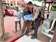 Ramai Sejak Pagi, Polantas Tuban Dikerubungi Warga yang Bingung Urus SIM dan BPKB