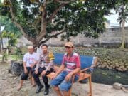 Dua Bhabinkamtibmas Polsek Cikupa Sambangi Warga Pasir Gadung, Perkuat Sinergi Kamtibmas