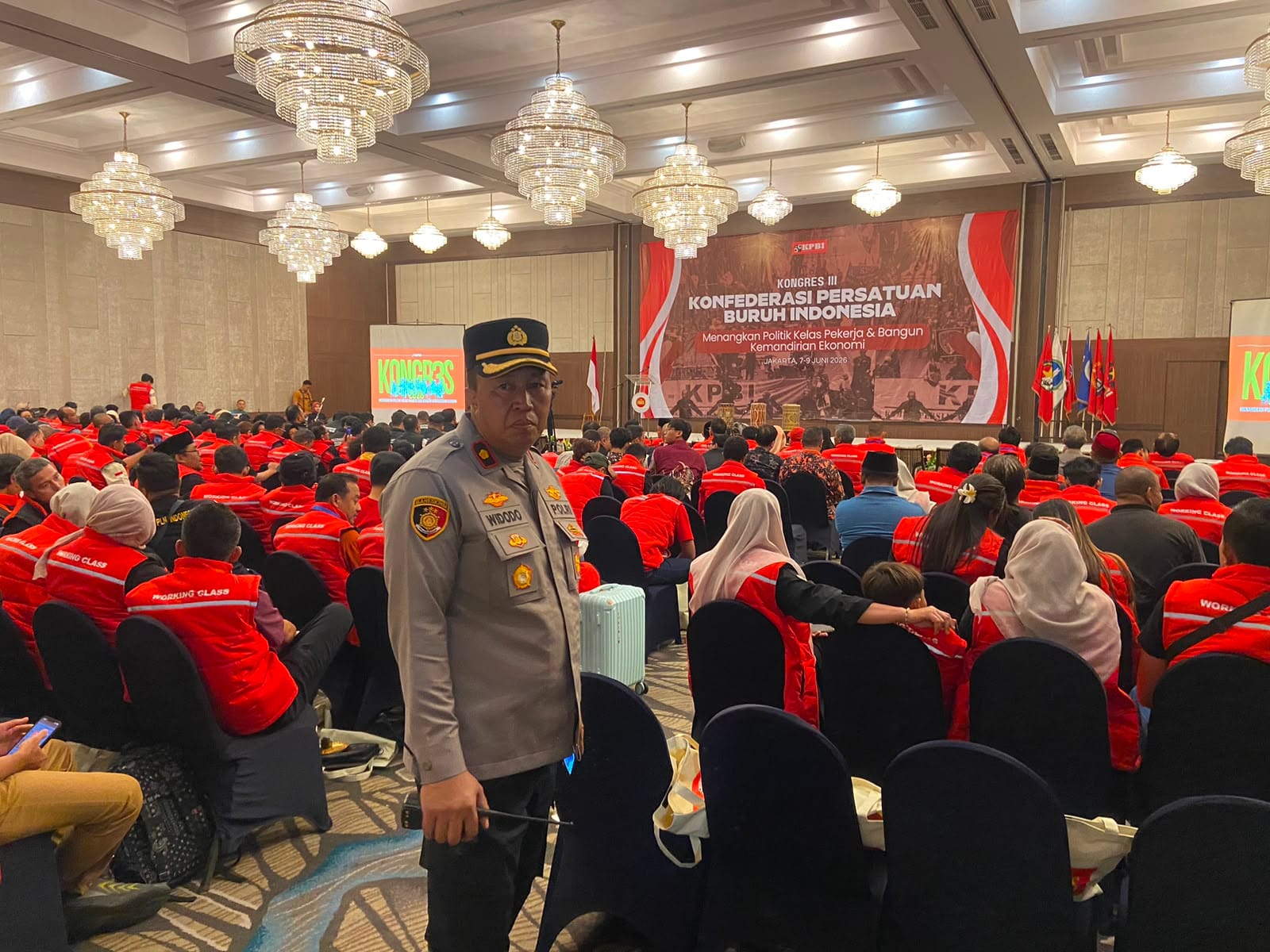 Kapolri Hadiri Kongres III KPBI di Jakarta, Isu Revisi UU Ketenagakerjaan dan Ancaman PHK Jadi Sorotan