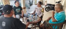 Bhabinkamtibmas Desa Pasir Jaya Pererat Kemitraan dengan Warga Melalui Kegiatan Sambang dan Edukasi Kamtibmas