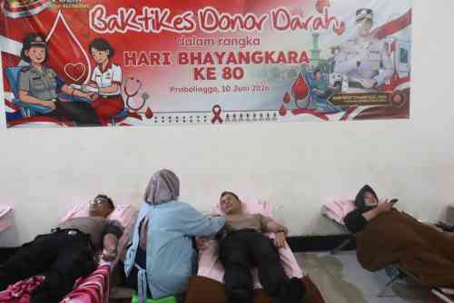 Polres Probolinggo Kota Gelar Khitan Gratis dan Donor Darah Sambut Hari Bhayangkara ke-80