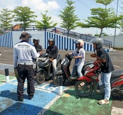 Warga Tuban Antusias, Polantas Hadir Langsung Jawab Semua Urusan SIM dan BPKB