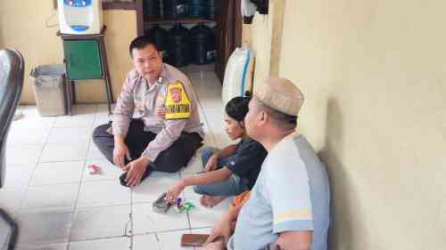 Program Kapolda Banten Poliran, Bhabinkamtibmas Desa Bojong Berikan Motivasi kepada Warga Pengangguran Program Kapolda Banten Poliran, Bhabinkamtibmas Desa Bojong Berikan Motivasi kepada Warga Pengangguran