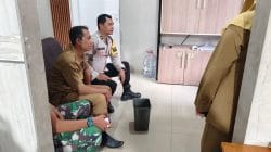 Bhabinkamtibmas dan Babinsa Pasir Jaya Perkuat Sinergitas Melalui Kunjungan ke Kantor Desa