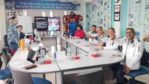 PRO RI dan Robotics Explorer Sinkronkan Program Pendidikan Robotika Nasional untuk Percepatan E-Learning