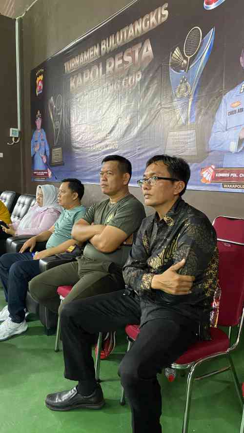 Melalui Turnamen Badminton Kapolresta Tangerang Cup, Polresta Tangerang Pererat Sinergitas dan Kebersamaan di Hari Bhayangkara ke-80