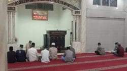 AIPTU Rukmono Laksanakan Program Subuh Keliling, Pererat Silaturahmi dan Sampaikan Pesan Kamtibmas kepada Warga