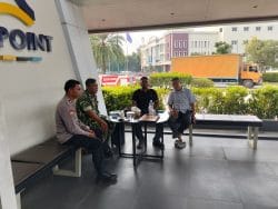 Bhabinkamtibmas dan Babinsa Sambangi Bizpoint Sukamulya, Senkom Cikupa Apresiasi Program Polri Bhabinkamtibmas dan Babinsa Sambangi Bizpoint Sukamulya, Senkom Cikupa Apresiasi Program Polri
