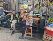 Bripka S. Hamdi Aktif Gelar Warung Bhabinkamtibmas, Pererat Kedekatan Polri dan Warga