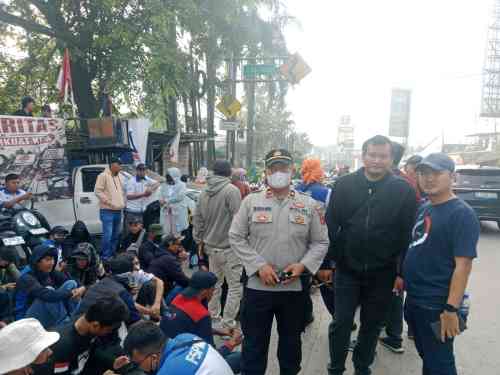 Polri Humanis Kawal Aksi Buruh PT Molex Ayus Tetap Aman dan Kondusif
