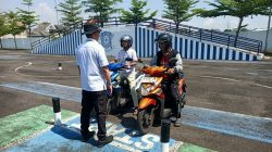 Breaking Tuban: Pengendara Menepi Bukan Karena Takut, Polantas Tuban Buka Solusi SIM STNK BPKB