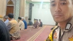 Bripka Ristyanto Aktif Subuh Keliling, Perkuat Iman dan Jalin Kedekatan dengan Jamaah