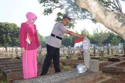 Jelang Hari Bhayangkara, Polresta Tangerang Teladani Semangat Juang dengan Ziarah di Taman Makam Pahlawan