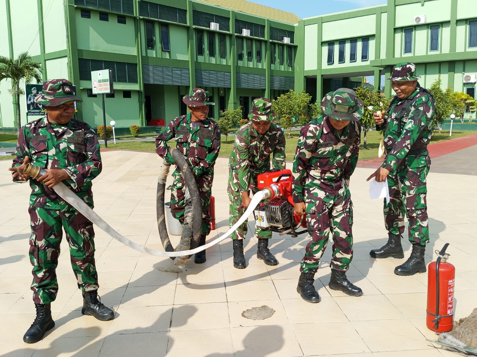 Kodim 0906/Kkr Gelar Latihan Penanggulangan Kebakaran, Asah Kesiapsiagaan Prajurit