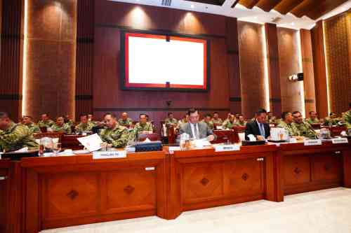 Panglima TNI dan Menhan RI Hadiri Raker Bersama Komisi I DPR RI