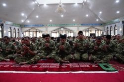 Mabes TNI Peringati Tahun Baru Islam 1448 H Perkuat Spirit Pengabdian dan Profesionalisme Prajurit Mabes TNI Peringati Tahun Baru Islam 1448 H Perkuat Spirit Pengabdian dan Profesionalisme Prajurit