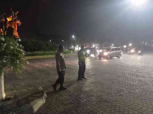 Patroli Cegah Balap Liar, Kanit Samapta Polsek Cikupa Sisir Kawasan Citra Raya hingga Perbatasan Panongan Patroli Cegah Balap Liar, Kanit Samapta Polsek Cikupa Sisir Kawasan Citra Raya hingga Perbatasan Panongan