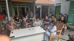 Bhabinkamtibmas Desa Pasir Jaya Sambangi Pos Kamling, Perkuat Sinergi Warga Jaga Keamanan Lingkungan Bhabinkamtibmas Desa Pasir Jaya Sambangi Pos Kamling, Perkuat Sinergi Warga Jaga Keamanan Lingkungan