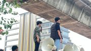 Ratusan Massa Aliansi Pemuda Kalimantan Geruduk Kantor PLN di Jaksel