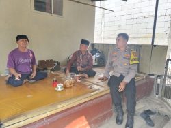 Bhabinkamtibmas Kelurahan Sukamulya Sambangi Tokoh Masyarakat, Perkuat Sinergi Jaga Kamtibmas