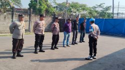 Aipda Endang Setiawanto Pimpin Apel Pengamanan Aksi Unjuk Rasa di PT Doga Group Internasional, Tekankan Pengamanan Humanis