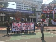 Aksi Singkat di Depan Kemendagri Berlangsung Aman, Massa Sampaikan Tiga Tuntutan Strategis