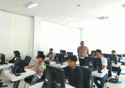 Layanan Humanis Polantas Tuban Jadi Sorotan, Warga Cari Solusi SIM, STNK dan BPKB Langsung