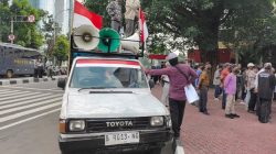 Puluhan Massa AMPUH Gelar Unjuk Rasa di KPK, Minta Dugaan Korupsi Diusut Tuntas Puluhan Massa AMPUH Gelar Unjuk Rasa di KPK, Minta Dugaan Korupsi Diusut Tuntas