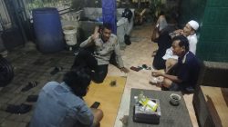 Bhabinkamtibmas Polsek Cikupa Aktifkan Siskamling Bersama Warga, Perkuat Kamtibmas di Desa Cibadak