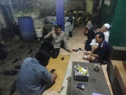 Bhabinkamtibmas Polsek Cikupa Aktifkan Siskamling Bersama Warga, Perkuat Kamtibmas di Desa Cibadak