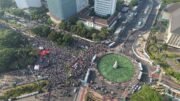 Ribuan Massa Padati Monas, Aksi Damai Bela Palestina Berlangsung Tertib di Jakarta Pusat