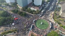 Ribuan Massa Padati Monas, Aksi Damai Bela Palestina Berlangsung Tertib di Jakarta Pusat