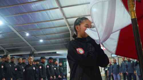 Ketua Umum PP INKAI Laksda TNI Ivan Yulivan lepas Team Karate INKAI ke Kejuaraan Dunia Karate SEAKF di Vietnam