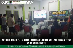 Melalui Nobar Piala Dunia, Babinsa Pastikan Wilayah Binaan Tetap Aman dan Kondusif Melalui Nobar Piala Dunia, Babinsa Pastikan Wilayah Binaan Tetap Aman dan Kondusif