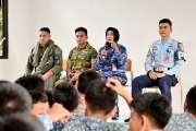 Dari Rasa Ingin Tahu Hingga Cita-Cita, Lanud Sjamsudin Noor Dekatkan Dunia TNI AU Dengan Siswa SRMP 20 Budi Luhur