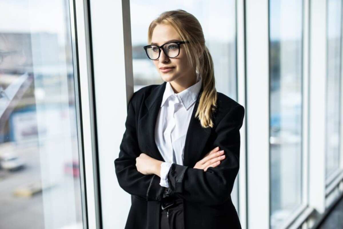 10 Ciri Wanita Sukses Menurut Psikologi 10 Ciri Wanita Sukses Menurut Psikologi