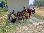 Bhabinkamtibmas Polsek Cikupa Ajak Warga Produktif Lewat Program Poliran di Desa Sukanagara