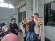 Bhabinkamtibmas Polsek Cikupa Dorong Semangat Warga Lewat Program Polisi Peduli Pengangguran di Desa Cibadak