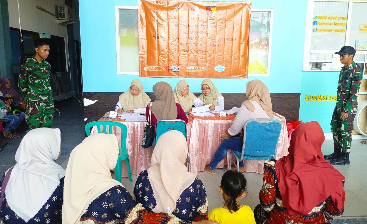 Wujudkan Keluarga Berkualitas: TMMD 129 Bojonegoro Hadirkan Safari KB Gratis Wujudkan Keluarga Berkualitas: TMMD 129 Bojonegoro Hadirkan Safari KB Gratis