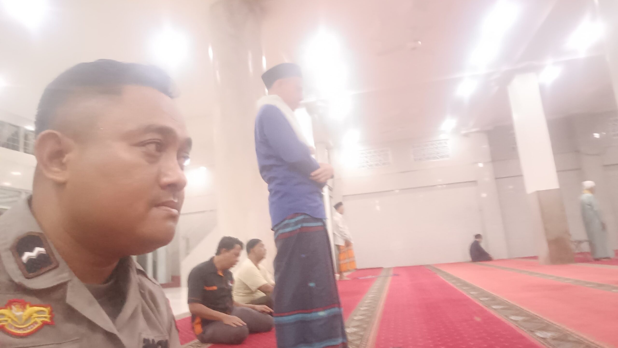 Bhabinkamtibmas Polsek Cikupa Laksanakan Program SULING, Ajak Warga Perkuat Kamtibmas Usai Salat Subuh Bhabinkamtibmas Polsek Cikupa Laksanakan Program SULING, Ajak Warga Perkuat Kamtibmas Usai Salat Subuh