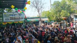 Haul Mbah Priok ke-271 Digelar di Tanjung Priok, Ribuan Jamaah Khusyuk Ikuti Rangkaian Ziarah dan Doa Bersama Haul Mbah Priok ke-271 Digelar di Tanjung Priok, Ribuan Jamaah Khusyuk Ikuti Rangkaian Ziarah dan Doa Bersama