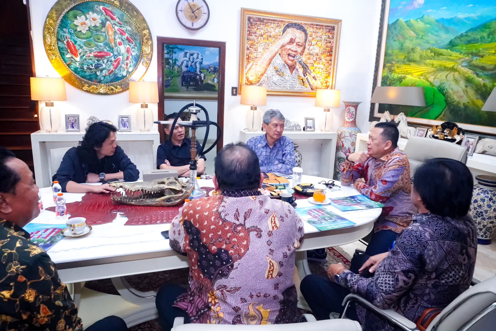 Terima Rektor Universitas Perwira Purbalingga, Bamsoet Dorong Kampus Selaraskan Pendidikan dengan Kebutuhan Dunia Kerja Terima Rektor Universitas Perwira Purbalingga, Bamsoet Dorong Kampus Selaraskan Pendidikan dengan Kebutuhan Dunia Kerja