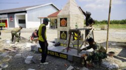 Monumen Kebersamaan: Tugu TMMD 129 Bojonegoro Siap Jadi Saksi Kemanunggalan TNI dan Rakyat di Kesongo Monumen Kebersamaan: Tugu TMMD 129 Bojonegoro Siap Jadi Saksi Kemanunggalan TNI dan Rakyat di Kesongo