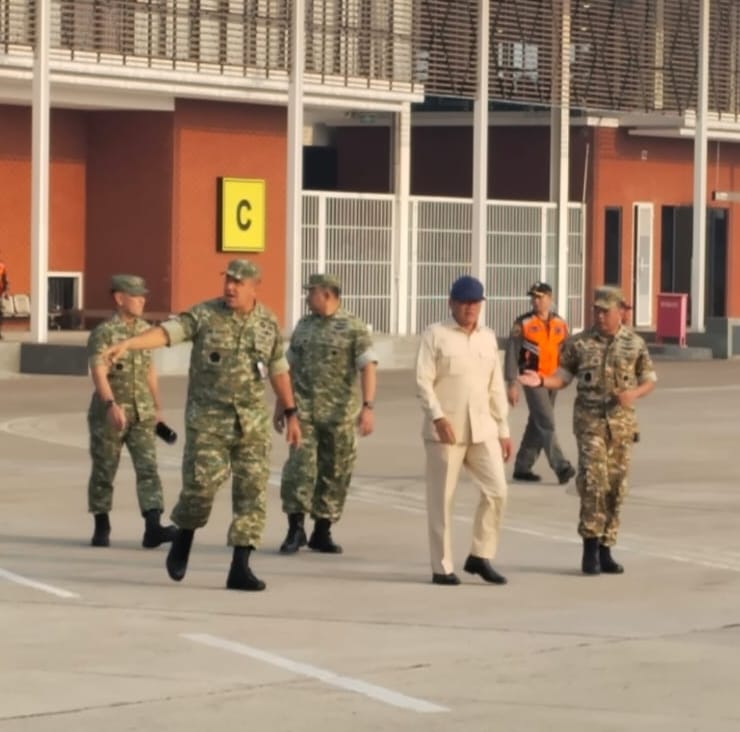 Wamenhan RI Marsekal TNI (Hor) Purn. Donny Ermawan Taufanto Bertolak ke Surabaya Hadiri Exit Meeting Satgas BMN Kemhan dan TNI Wamenhan RI Marsekal TNI (Hor) Purn. Donny Ermawan Taufanto Bertolak ke Surabaya Hadiri Exit Meeting Satgas BMN Kemhan dan TNI